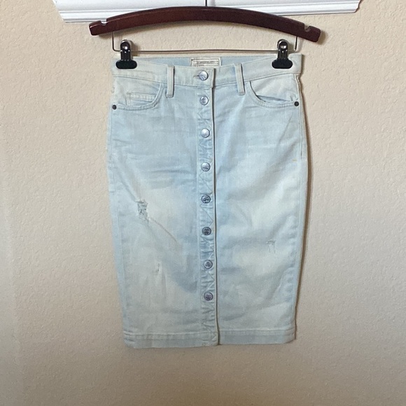 Revolve Current Elliott Women’s Distressed Button Down Denim Skirt Size 27 - Picture 2 of 5